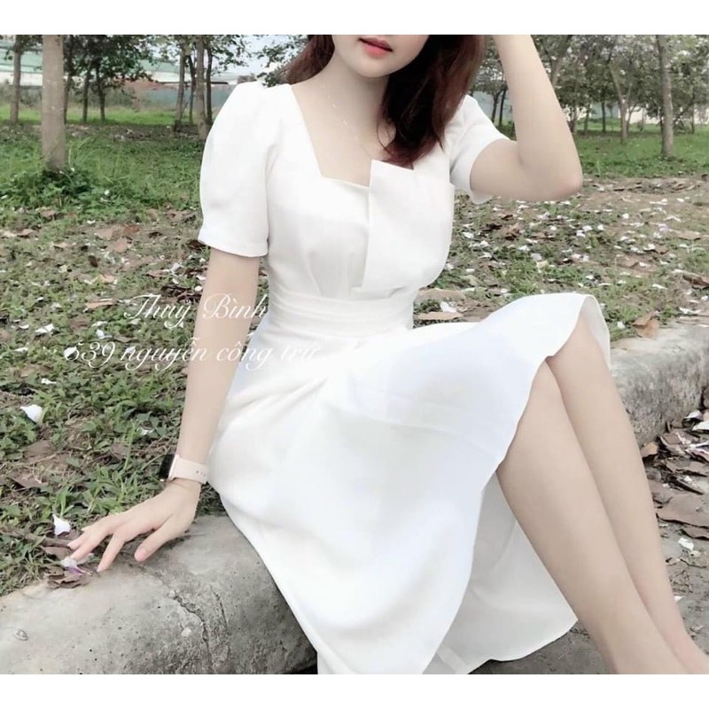 BÁN SỈ VÁY ĐAI LY EO XẾP LY NGỰC 2M TRẮNG ĐỎ CHO NỮ | BigBuy360 - bigbuy360.vn