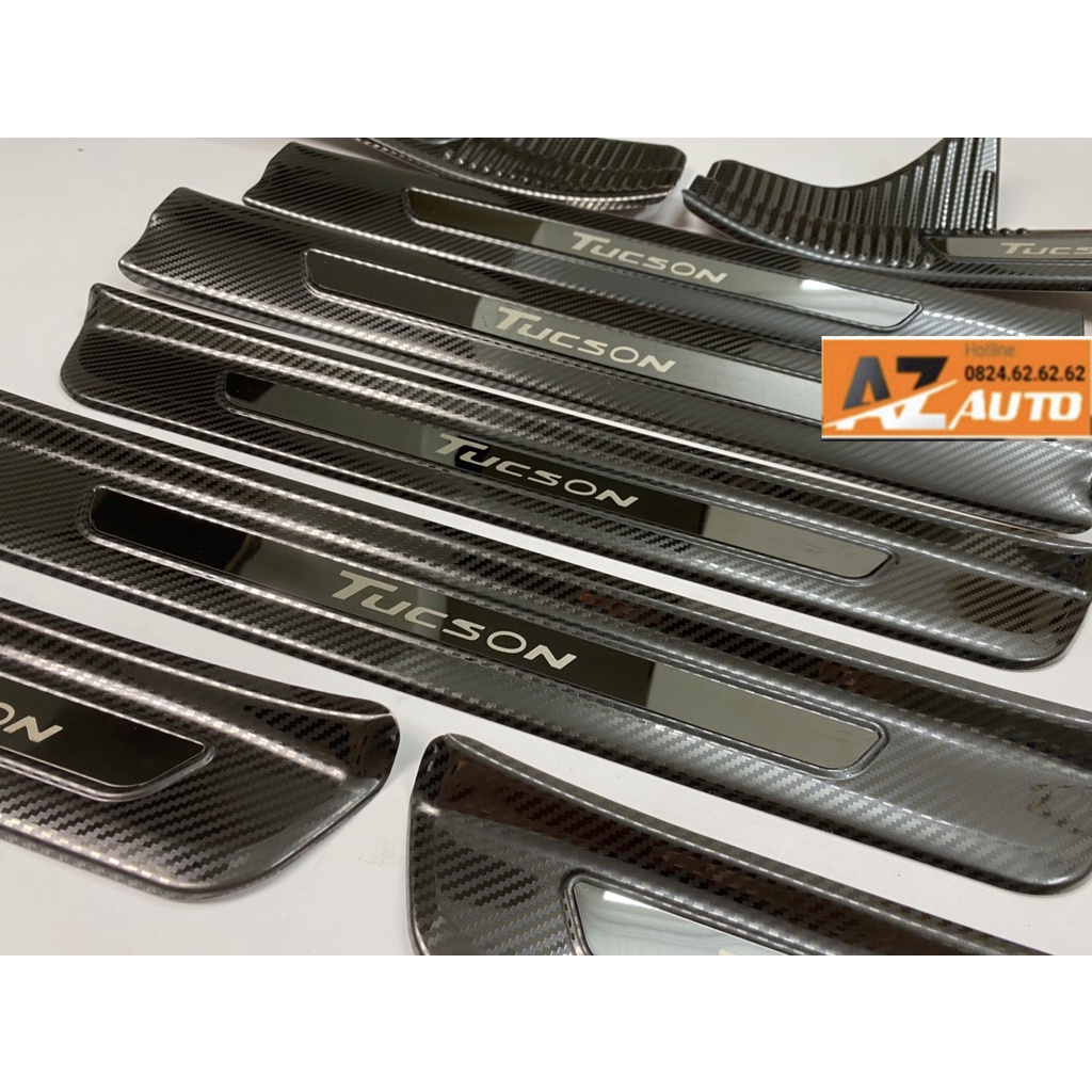 Ốp Bậc cửa, Nẹp bước chân CARBON xe Hyundai Tucson 2022-2023, Vân cacbon cao cấp