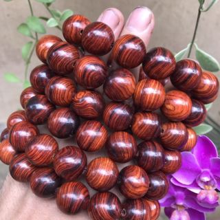 Vòng gỗ sưa 12 m m