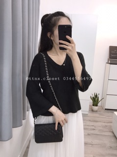 Áo len cổ tim tay xoè