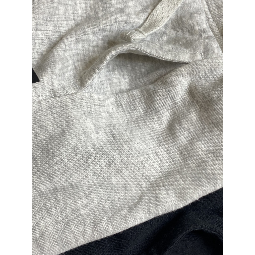 - QUẦN SHORT DA CÁ BÉ TRAI