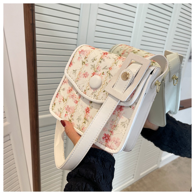 Túi xách BB41514, túi đeo vai dáng hộp hoa nhí xinh xinh