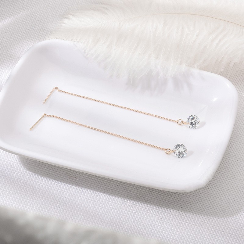 Khuyên tai giọt nước đính pha lê ngọt ngào