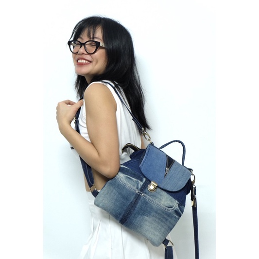 Balo jean tái chế từ quần jeans