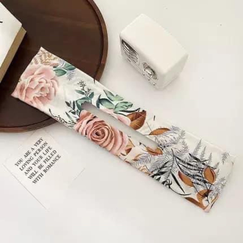 THANH BÚI QUẤN UỐN TÓC TẠO HÌNH NƠ HÓT HÍT
