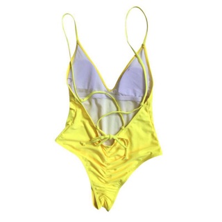 Bikini dây đan, hở lưng