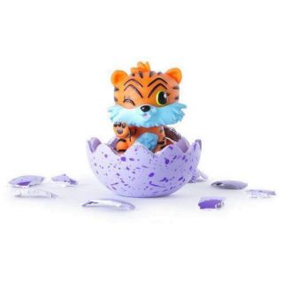 Trứng  Hatchimals bé xinh ẩn nắp bên trong.
#Hachimals sẽ là món quà thú vị dành cho các bé trong dịp giáng sinh này nhé