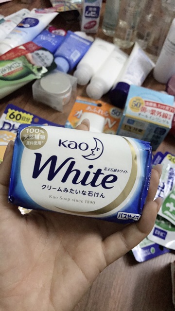 Bánh xà phòng Kao white