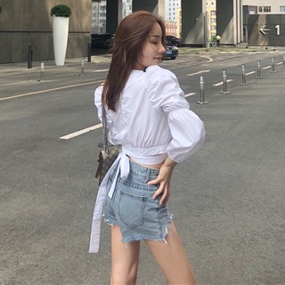 Áo sơ mi buộc nơ lưng vạt chéo