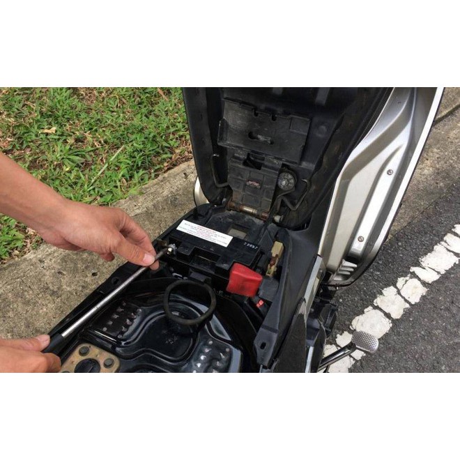 Bình ắc quy khô xe máy THAILAND mã 12N5L-BS,kích thước 120x60x125mm, bảo hành 12 tháng