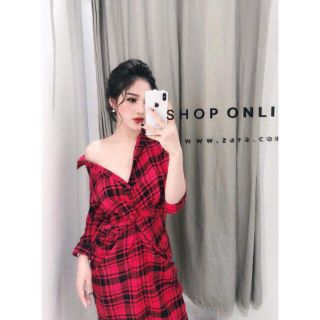 Đầm sơmi xoắn eo