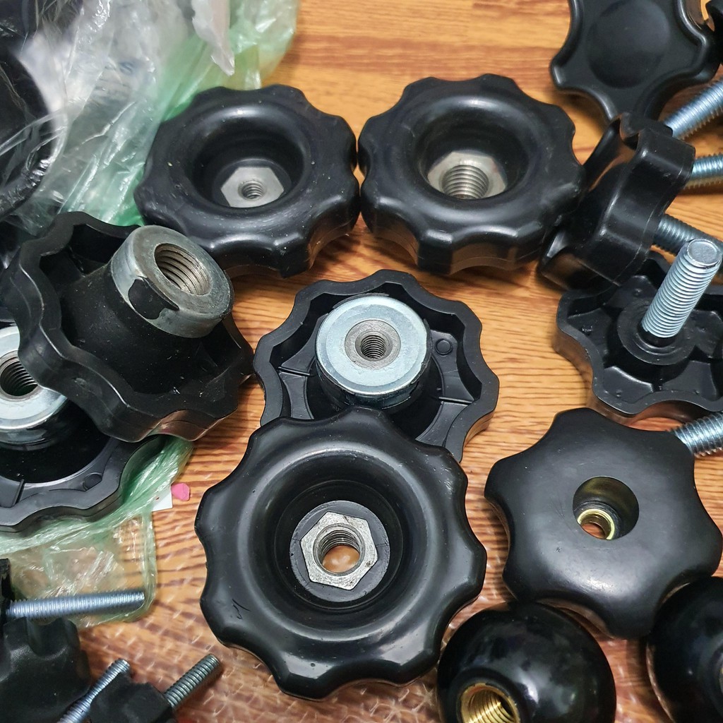 Núm vặn 8 cánh đường kính ngoài 70mm, ren trong M8, M10, M12, M14, M16