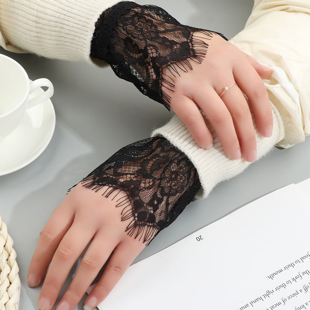 Cổ tay áo giả vải ren chống nắng phối áo len phong cách thời trang xuân thu