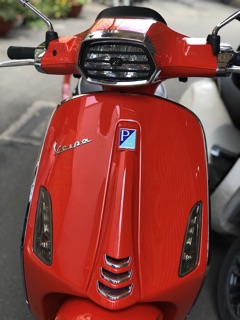 ỐP ( CHỤP ) ĐÈN PHA DÀNH CHO VESPA SPRINT