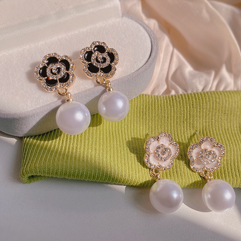 Khuyên Tai Hình Hoa Trà Đính Đá Ngọc Trai Cao Cấp Sang Trọng Phong Cách Mùa Xuân Nữ Tính