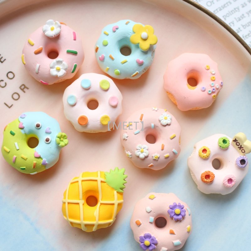 Phụ kiện trang trí bánh donut hình quả dứa DIY