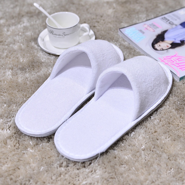 Dép đi trong nhà cho gia đình mùa đông màu trắng  - Dép bông freesize nam nữ size 35-45 đều đi được