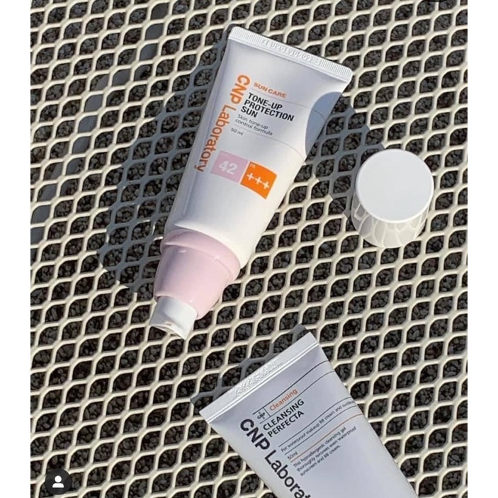“Chính hãng” chống nắng nâng tone  CNP