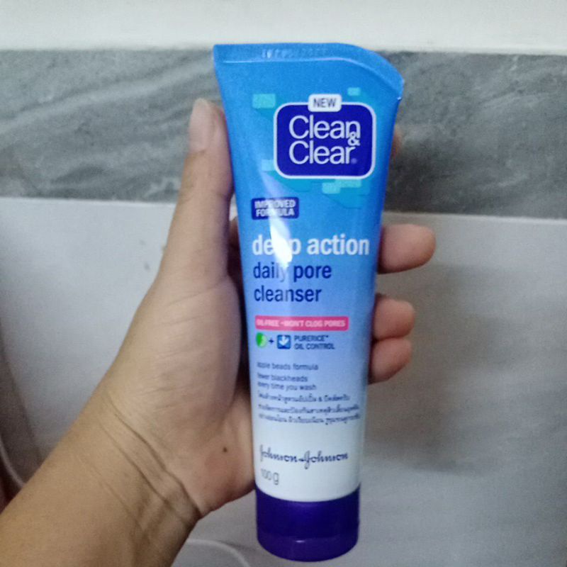Sữa rửa mặt Clean&Clear deep action 100g