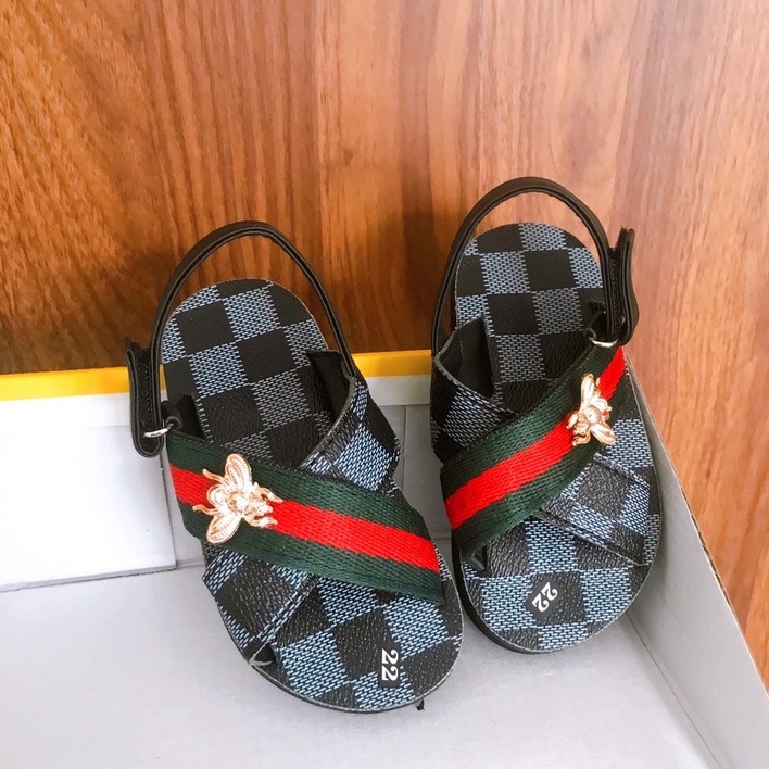 Sandal con Ong quai chéo cho bé - Giày Sandal cho bé