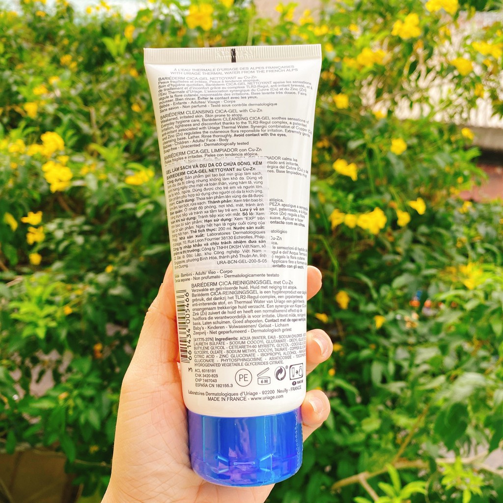 URIAGE GEL LÀM SẠCH DÀNH CHO DA KÍCH ỨNG BARIEDERM CICA GEL NETTOYANT 200ML