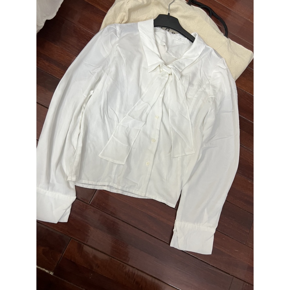 Áo trắng 2hand A2