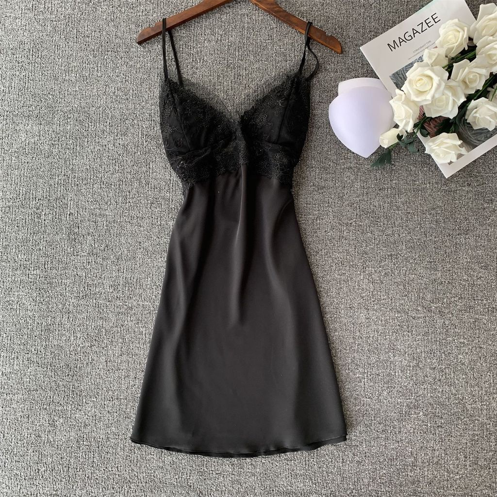 Đồ ngủ Hai Dây Bằng Lụa Mát Phối Ren Quyến Rũ Thời Trang Xuân Hè Hàng Mới 2022 Dành Cho Bạn Nữ