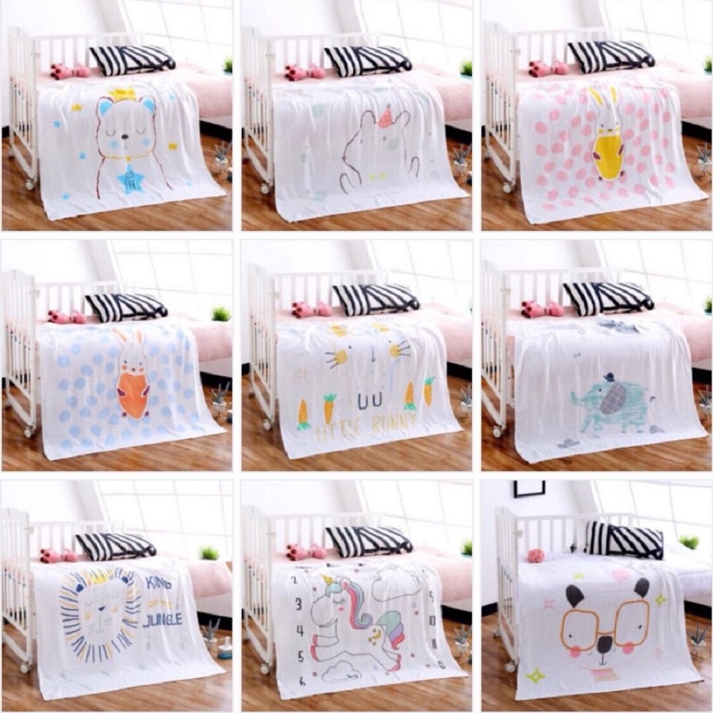 Khăn tắm cho bé Aden lụa cao cấp 4 lớp nhiều mẫu đáng yêu, mềm mịn (kích thước 1m1x1m1)