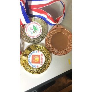 CÚP BÓNG ĐÁ KIM LOẠI
