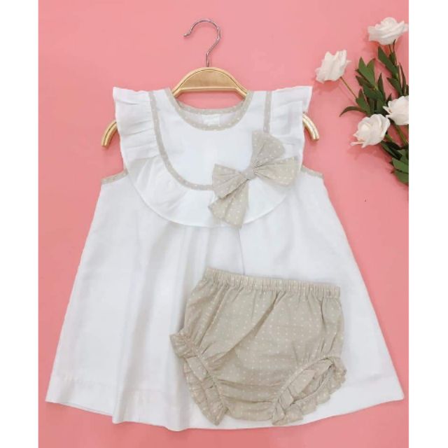 Set đầm đính nơ ngực + chip