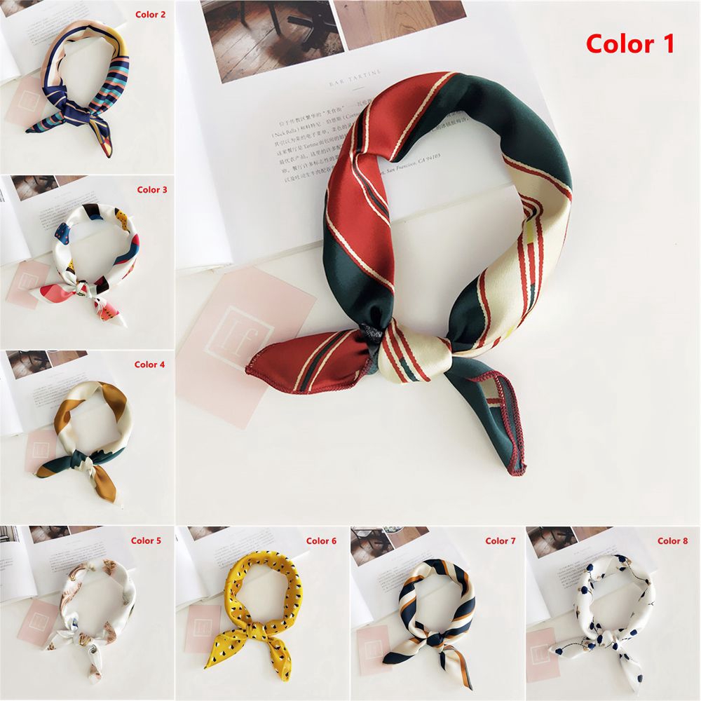 Khăn quàng cổ vuông phong cách vintage
