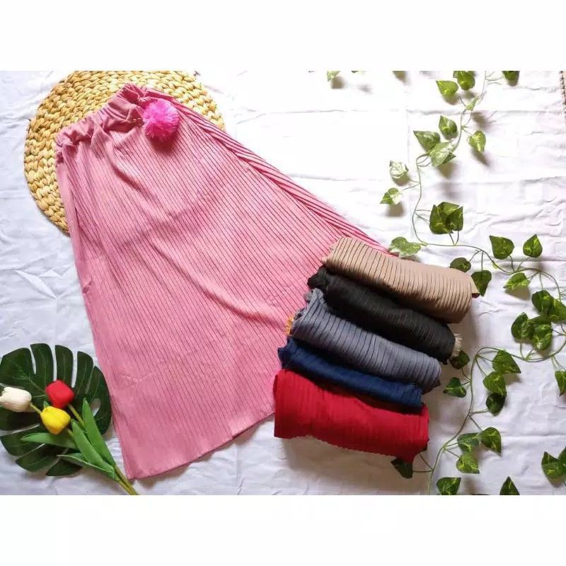 Váy Trẻ Em Pompom 9-10 Tuổi Của ZAMAZ