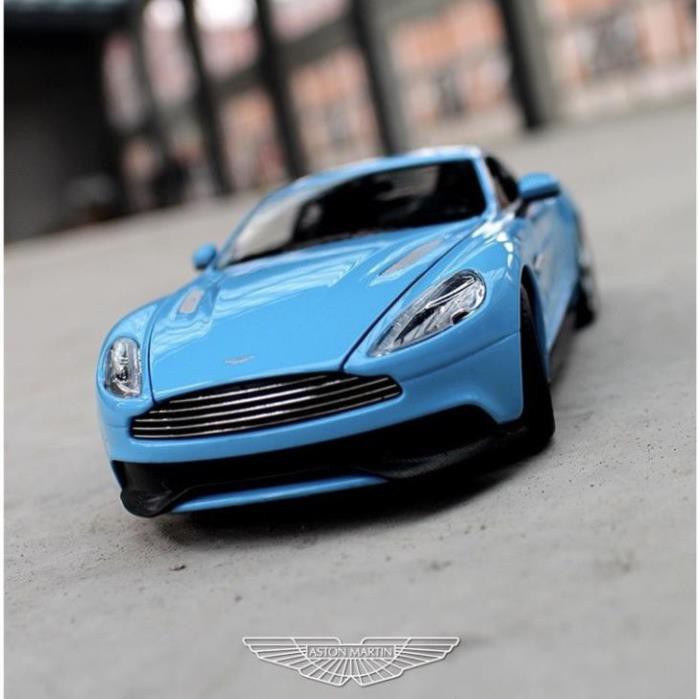 Mô hình xe Aston Martin Vanquish 1:24 Welly