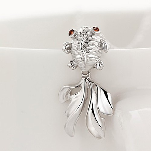 Vòng cổ nữ mạ bạc mặt hình cá thời trang