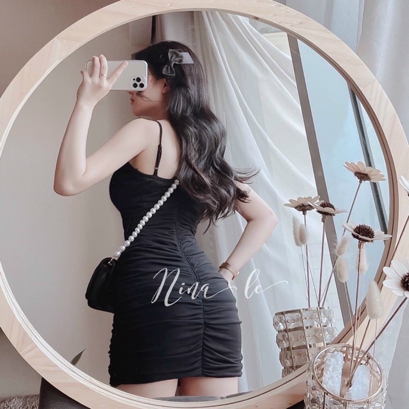 SET ĐẦM ĐEN HAI DÂY NHÚN BODY + ÁO KHOÁC BÍ