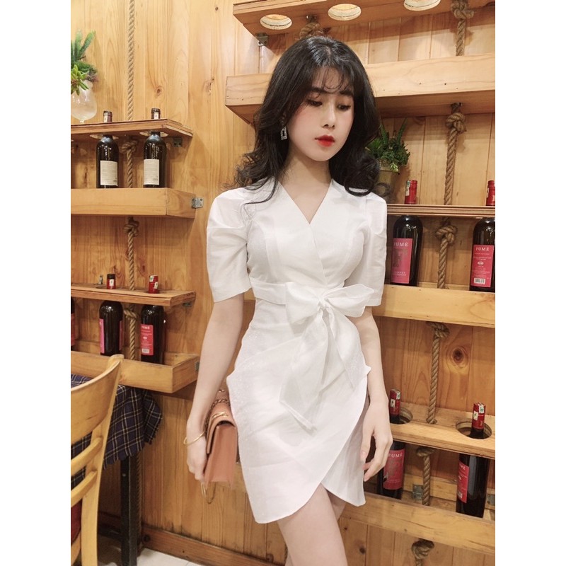 [ẢNH THẬT SHOP CEERI CHỤP] Váy trắng tapta nhũ buộc nơ eo
