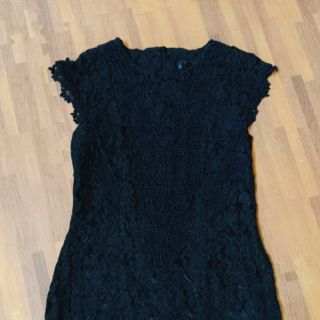 Com bo đầm và túi