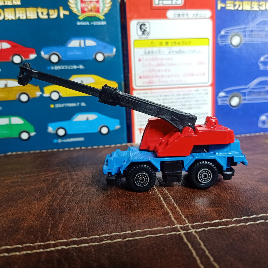 MÔ HÌNH Welly Tomy xe cẩu