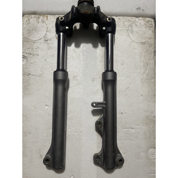 Vai thụt trước xe máy Sirius 110cm của Yamaha .