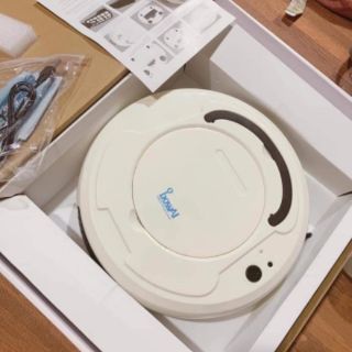Robot hút bụi thông minh