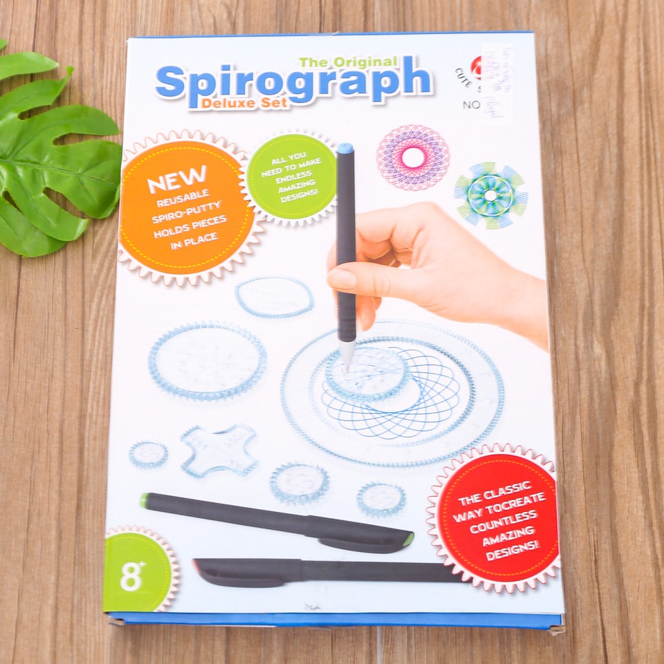Bộ bút thước vẽ họa tiết Spirograph cho bé thỏa sức sáng tạo và kích thích tư duy.