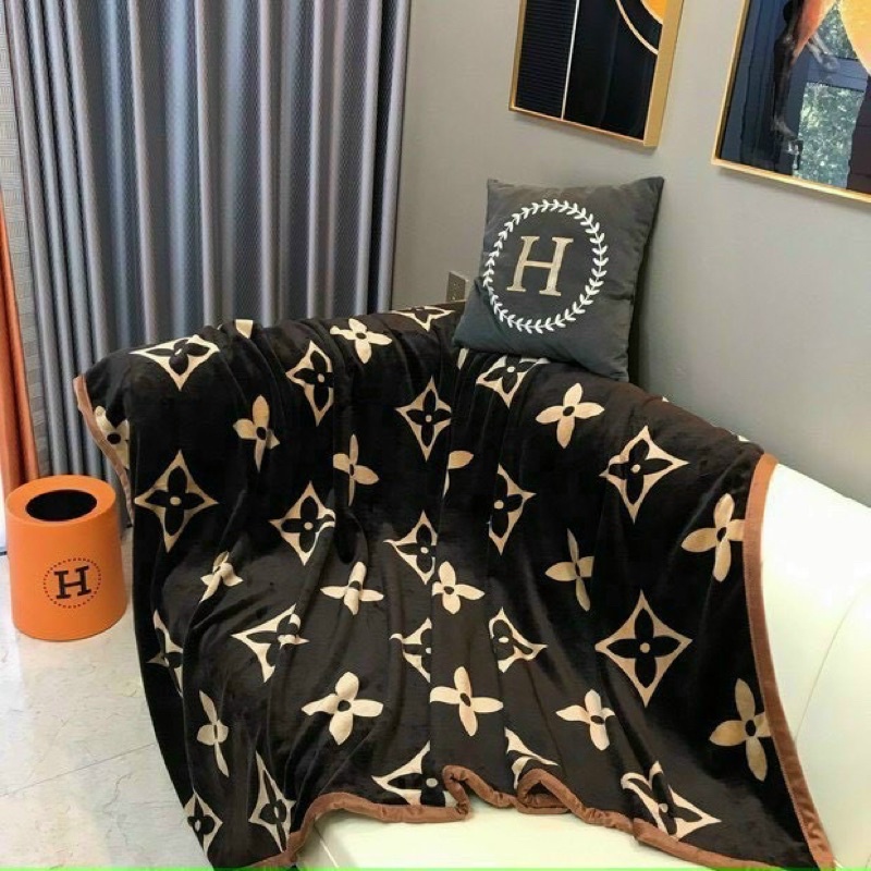 Chăn Lông Thỏ Thương Hiệu LV 2mx2m3_Hàng Nhập Khẩu Nguyên Tem Mác