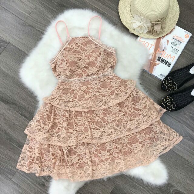 Đầm ren yếm tầng 3m.