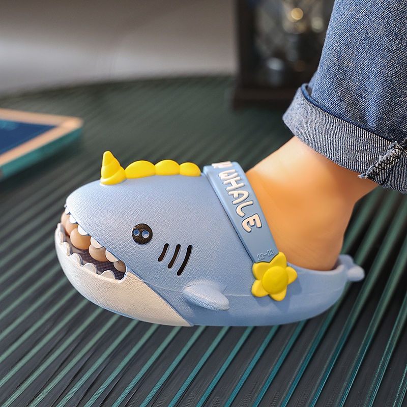 Dép Đi Trong Nhà Tắm Chống Trượt Hình Cá Mập Dễ Thương Cho Bé Pine217