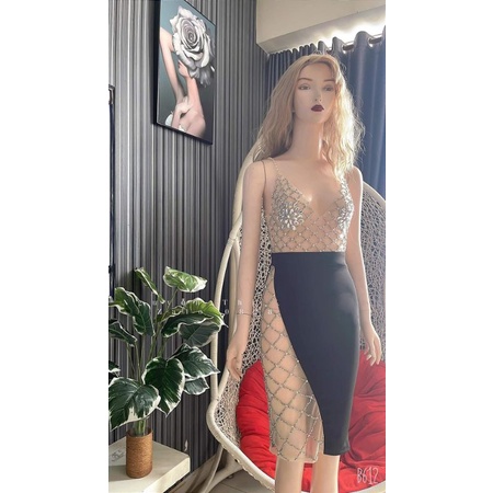 Đầm body thiết kế kết hạt