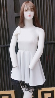 Đầm thiết kế lệch vai size s-m