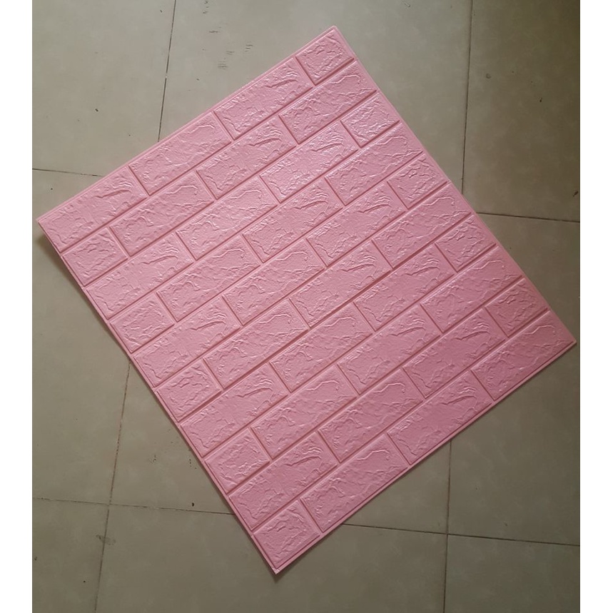 Bộ 5 Tấm Xốp Dán Tường Giả Gạch 3D Màu Hồng Phấn 70cmx77cm