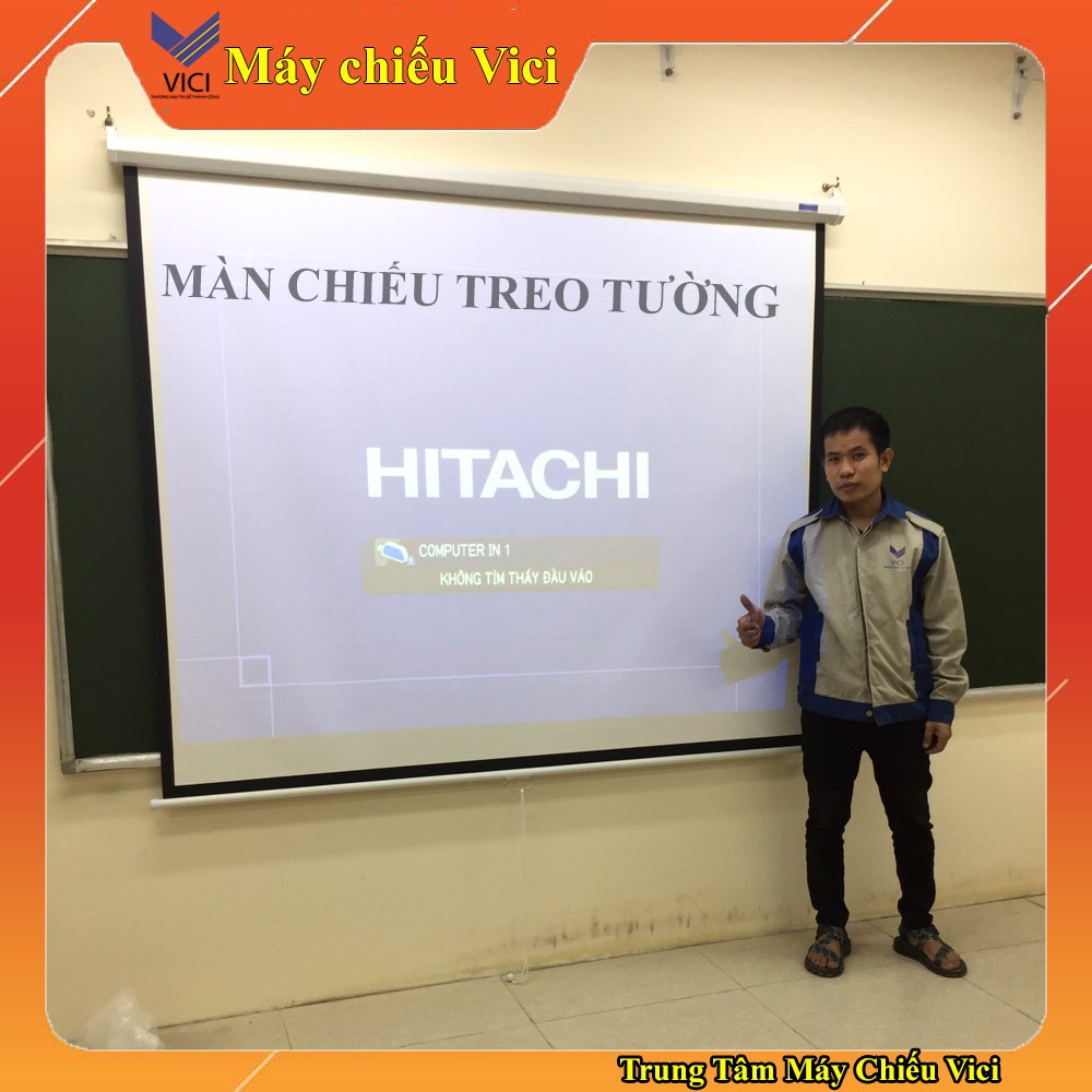 Màn Chiếu Treo Tường Kéo Tay. Chuyên dụng phù hợp tất cả máy chiếu hiện nay sắc nét, Đọ gain 1.3, không hạn chế góc nhìn