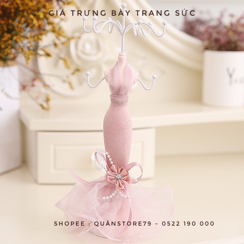Giá trưng trang sức trang trí shop