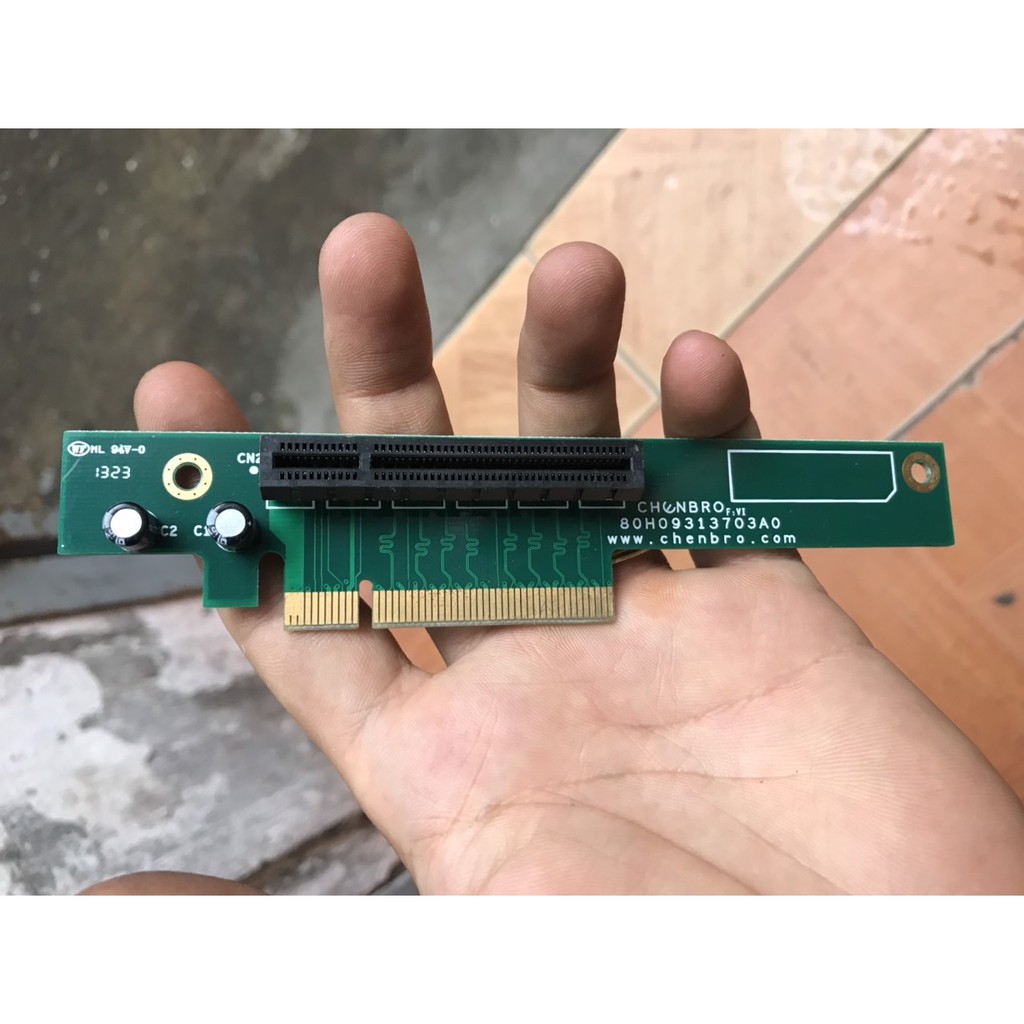 card chuyển đổi pcie sang nằm ngang Chenbro Riser Card 80H09313703A0